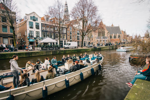 Best time to see Canal Cruising in Amsterdam