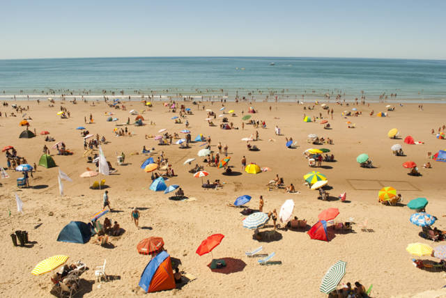 Best Time For Beach Season In Argentina 2019 Map Rove Me Beach Season In Argentina Best Time