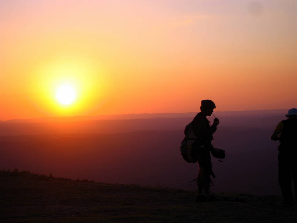 Best time for Paragliding in Argentina