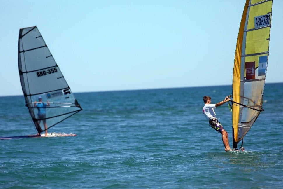 Best time for Windsurfing in Argentina