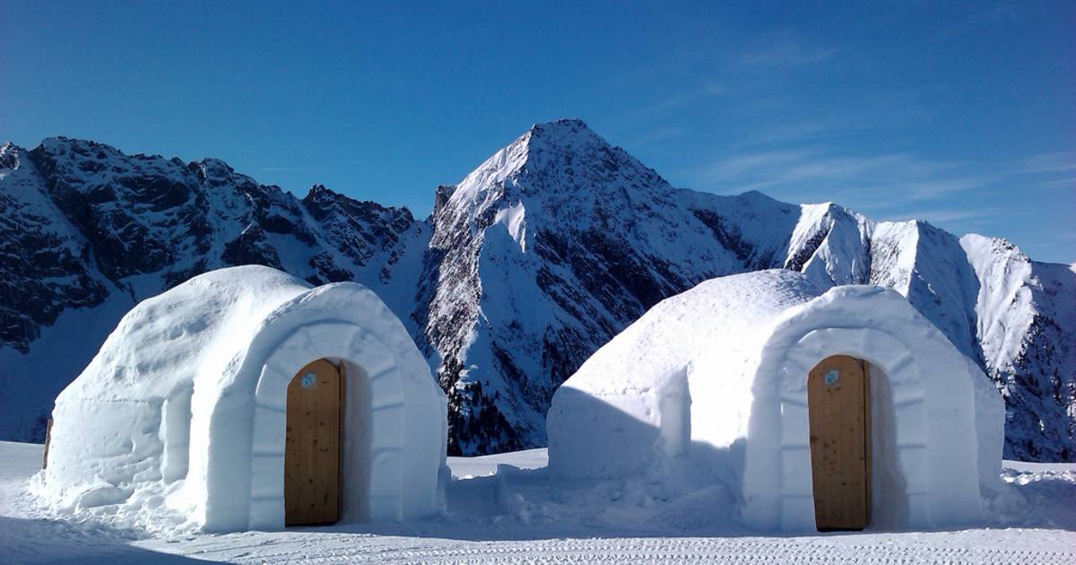 Igloo Building in Austria - Best Time
