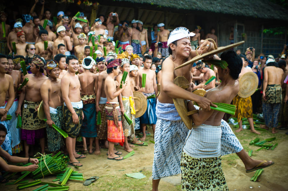 Makare-Kare or Pandan War in Bali - Best Season