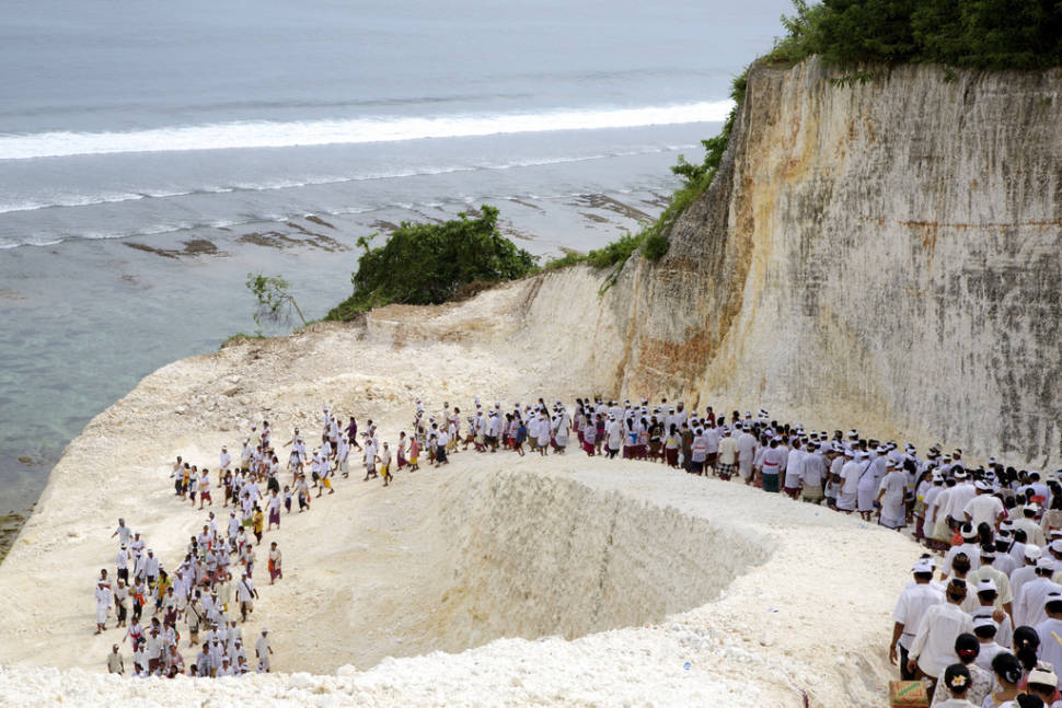 Melasti Procession
