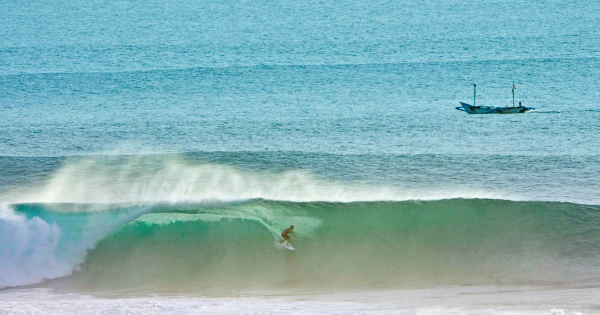 Surfing in Bali - Best Time