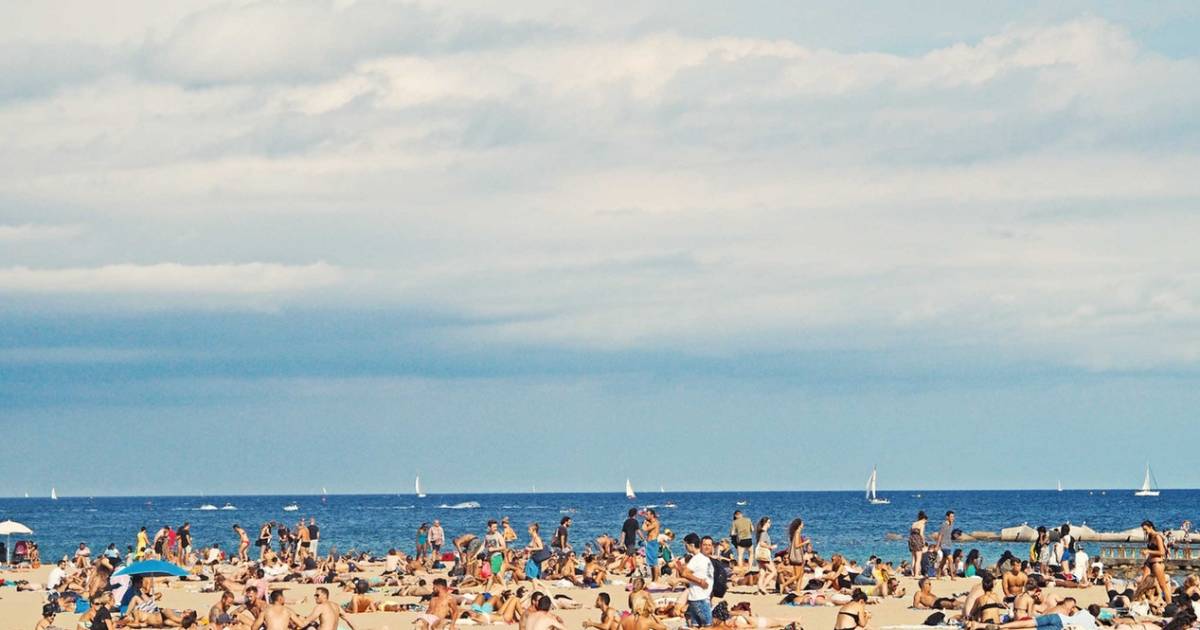 Beach Season in Barcelona - Best Time