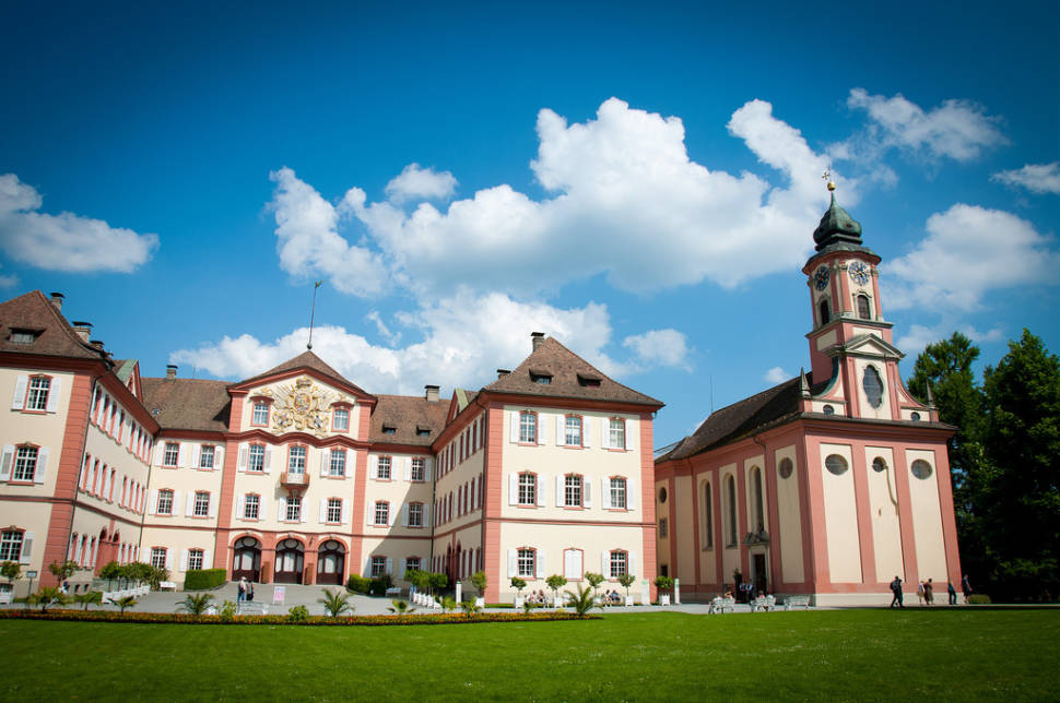 Flowers of Mainau Island in Bavaria - Best Season