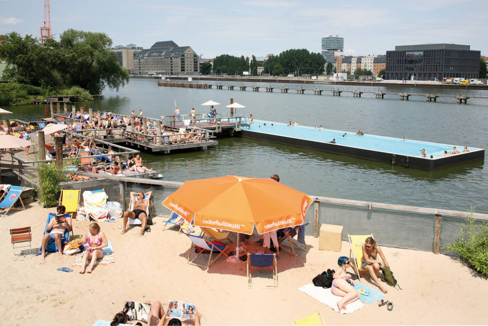 Badeschiff Bathing Season in Berlin - Best Season