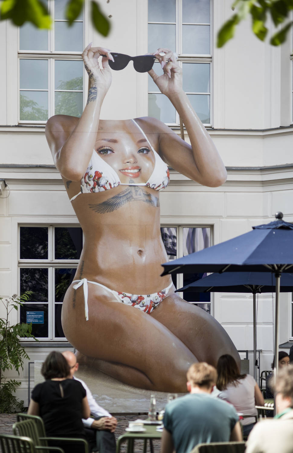 Juan Sebastián Peláez. Ewaipanoma (Rihanna), 2016