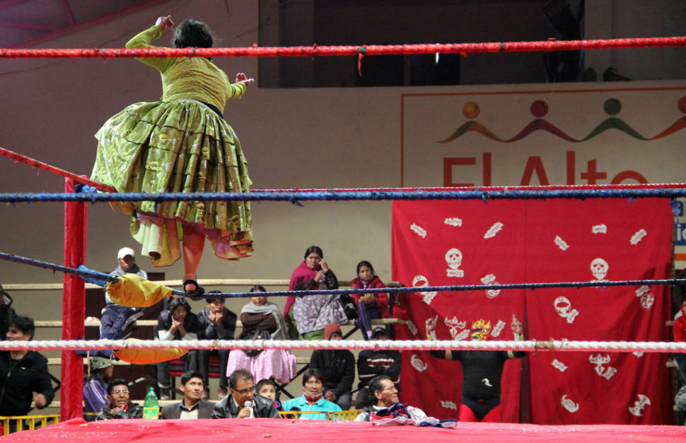 Best time for Cholita Wrestling in Bolivia