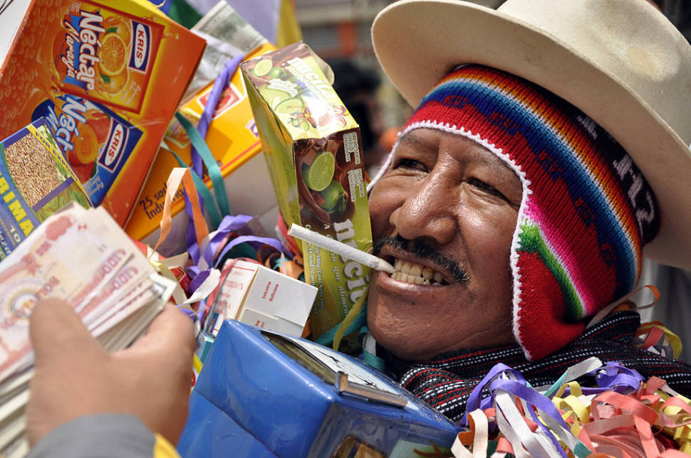 Best time for Feria de las Alasitas in Bolivia
