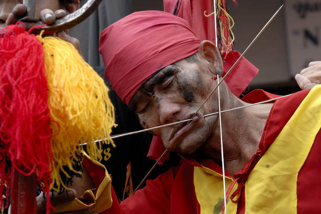 Cap Go Meh (Tatung) in Borneo - Best Time