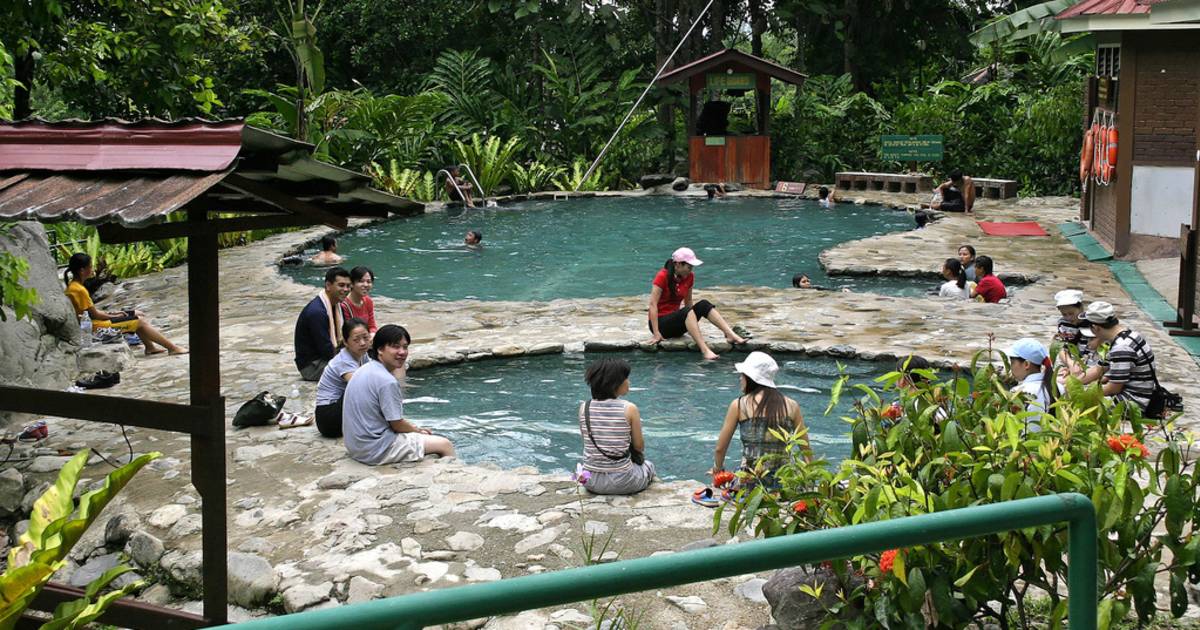 Hot Springs Off Season in Borneo - Best Time