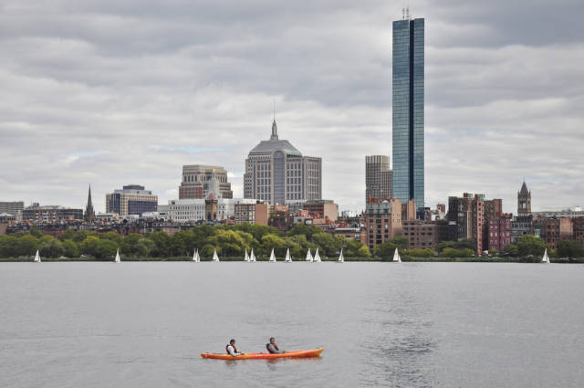 Best time for Charles River Kayaking in Boston