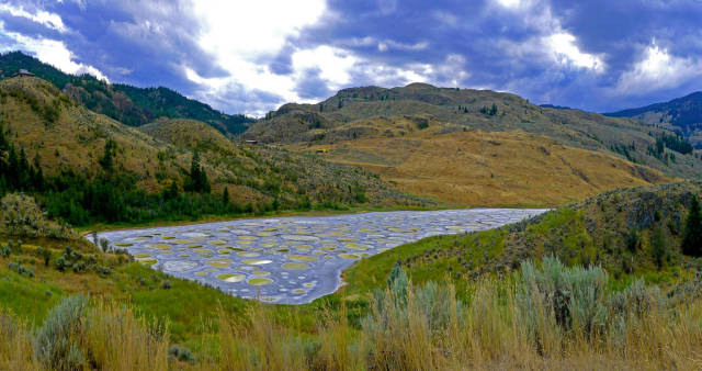Spotted Lake in British Columbia - Best Time