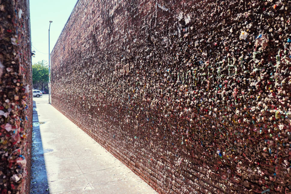 Best time to see Bubblegum Alley in California