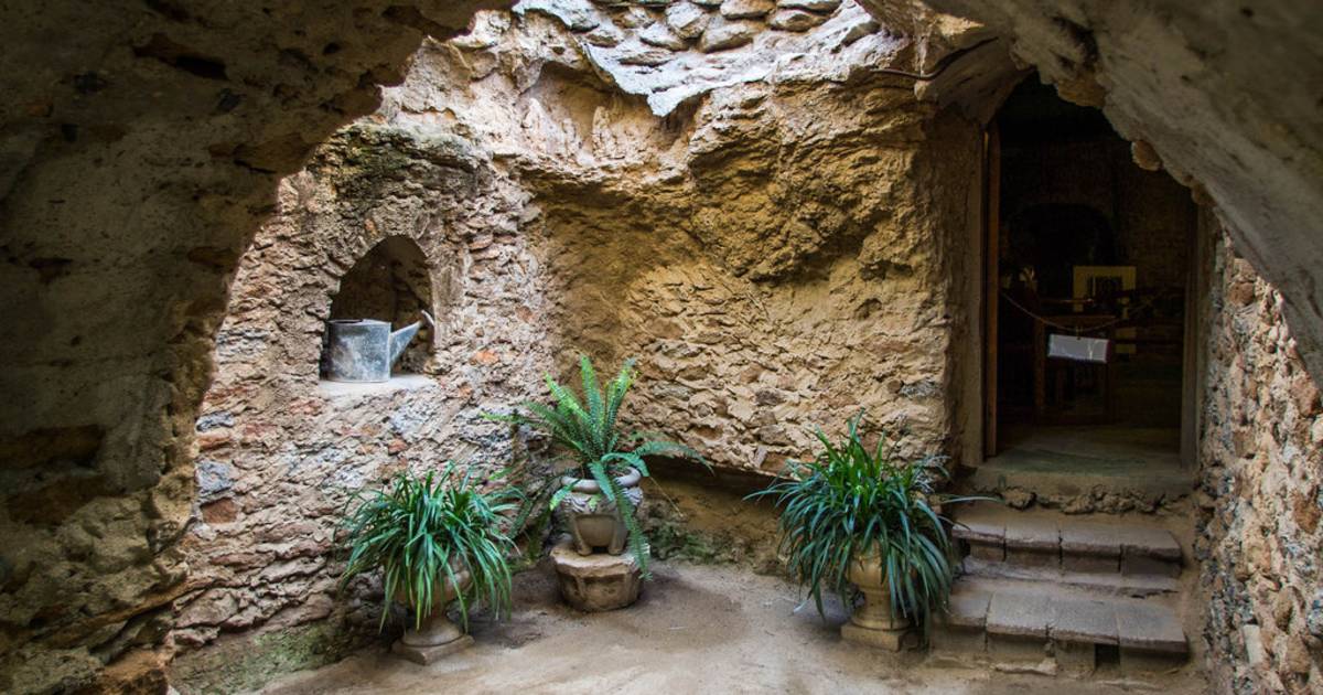 Forestiere Underground Gardens in California - Best Time