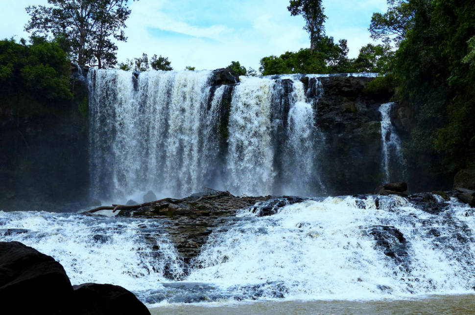 Gorgeous Bousra Waterfalls in Cambodia - Best Time