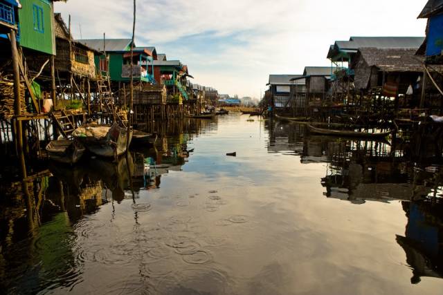 Best time for Kampong Phluk Floating Village