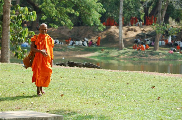 Visak Bochea Day in Cambodia - Best Season