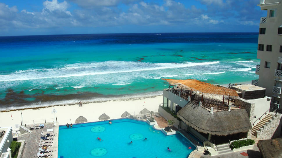 Rain and Hurricane Season (Summer) in Cancun - Best Season
