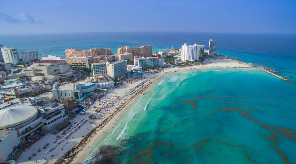 Rain and Hurricane Season (Summer) in Cancun - Best Time