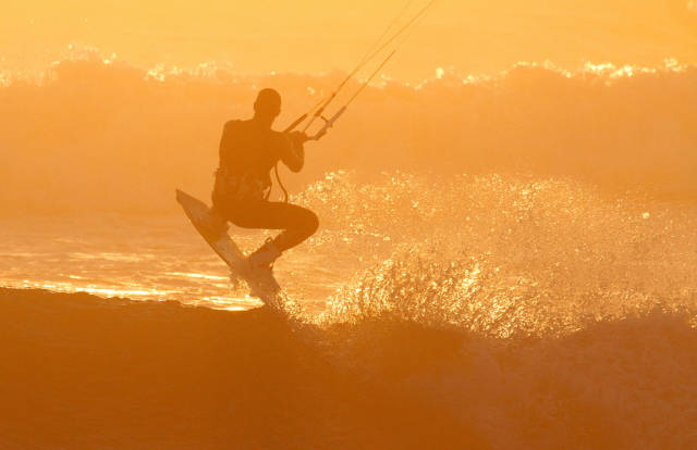 Perfect Kitesufring in Cape Town - Best Time