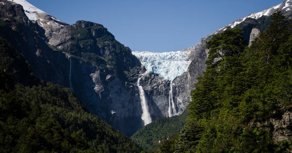 Cascada de Ventisquero Colgante in Chile - Best Time