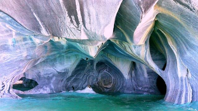 Best time for Marble Caves or Cuevas de Mármol in Chile