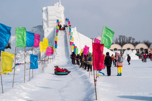 Best time to see Harbin International Ice and Snow Sculpture Festival