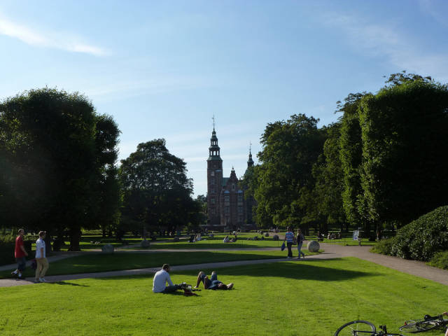 Summer evening in Kongens Have