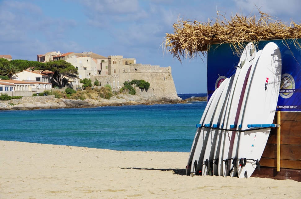 Best time for Surfing in Corsica