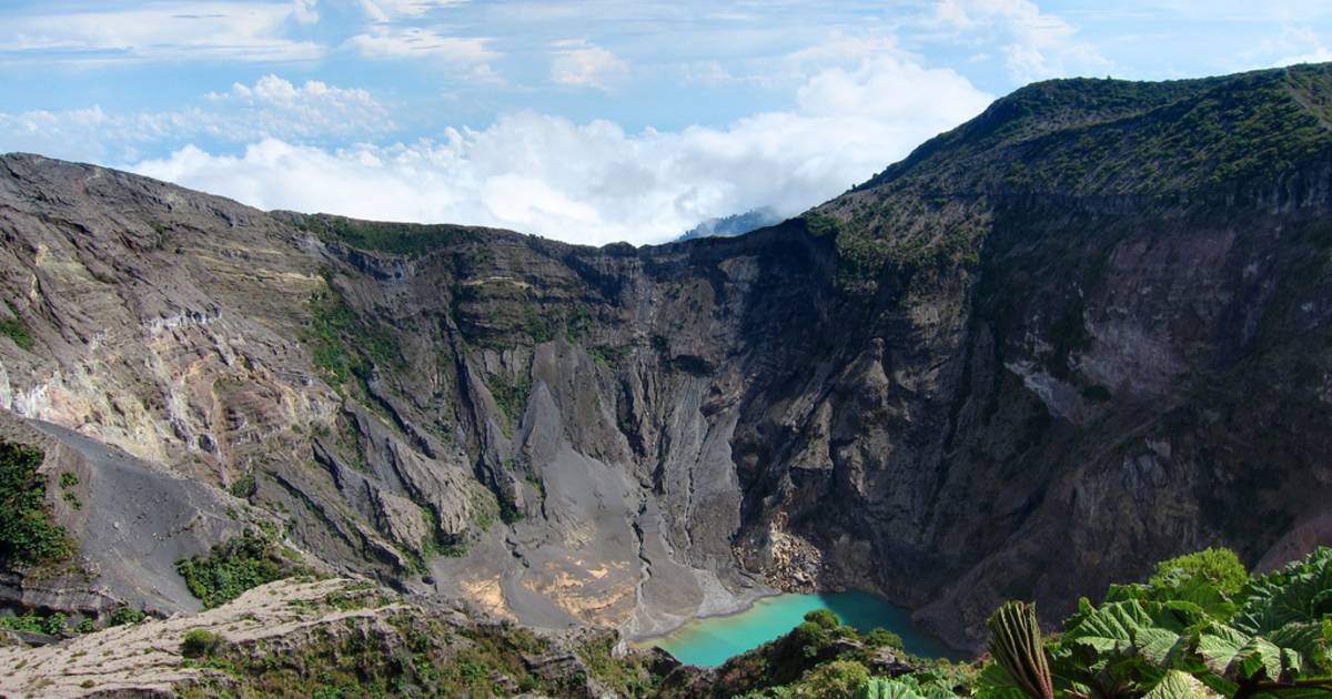 Irazu Volcano in Costa Rica - Best Time