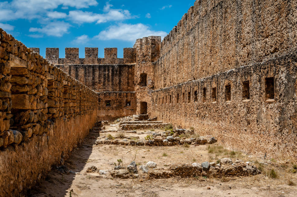 Drosoulites of Frangokastello Castle in Crete - Best Time