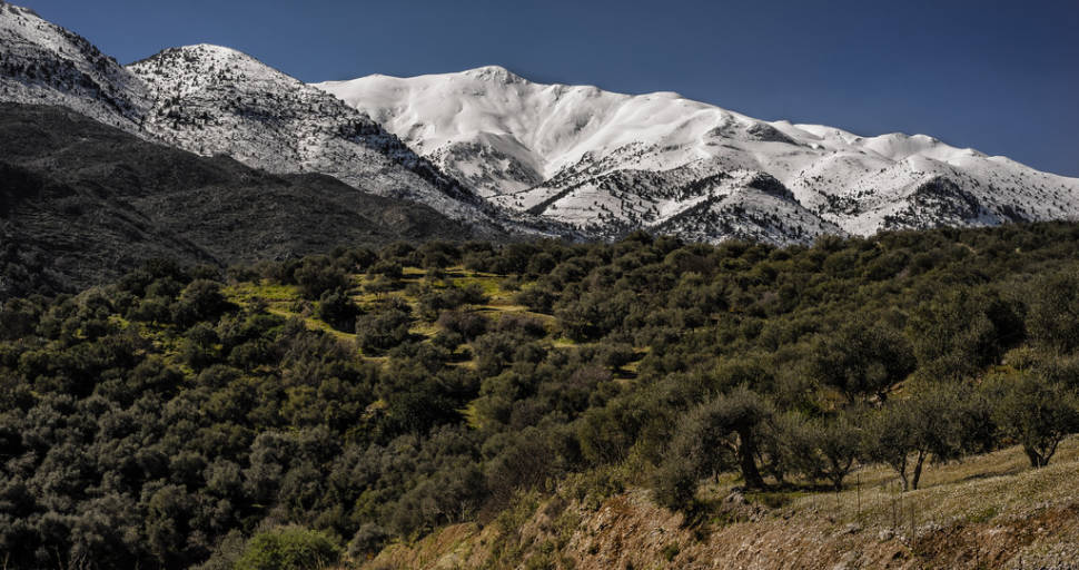 Lefka Ori Hike (The White Mountains) in Crete - Best Season