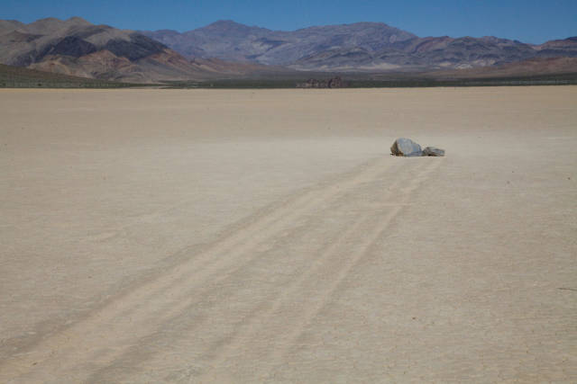 Best time for Sailing Rocks in Death Valley