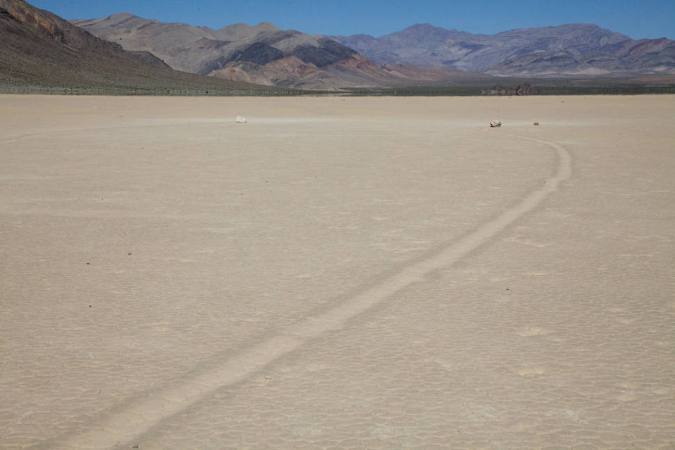 Sailing Rocks in Death Valley - Best Season
