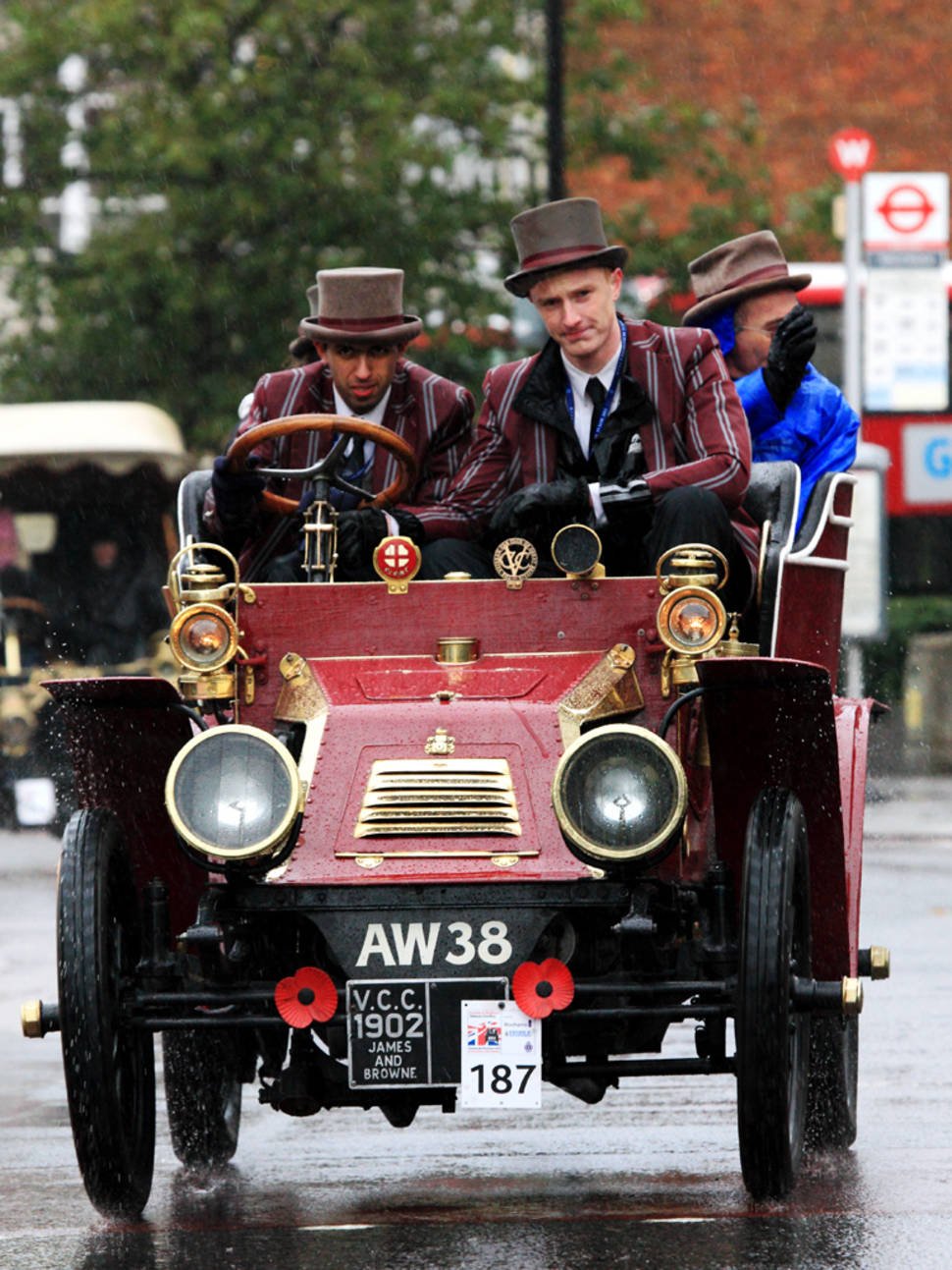 Best time for London to Brighton Veteran Car Run in England