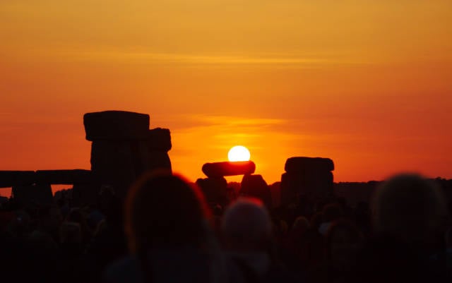 Stonehenge: Solstice and Equinox in England - Best Time