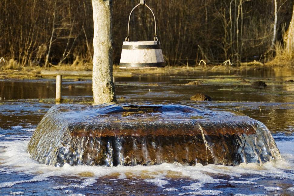 Tuhala Witch's Well Overflowing in Estonia - Best Time