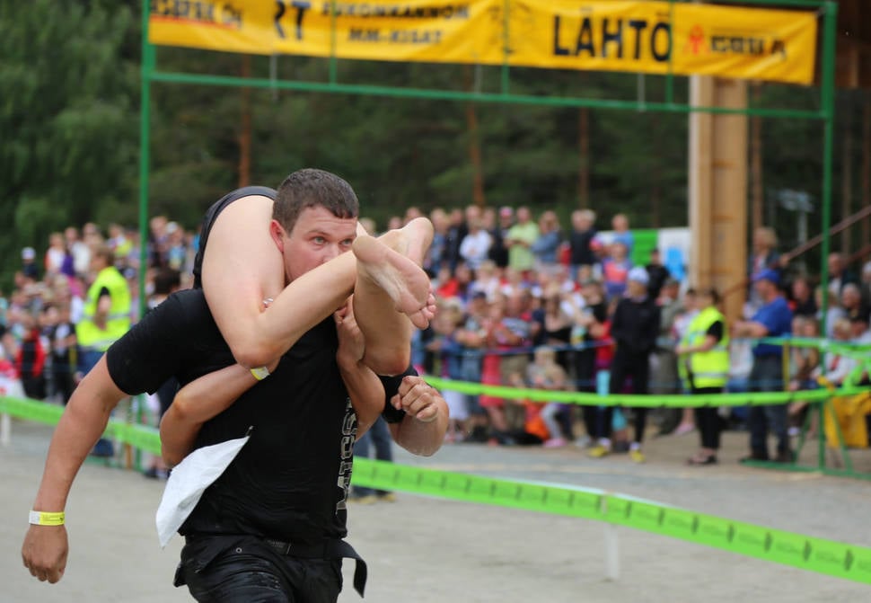 Wife Carrying World Championships in Finland - Best Season