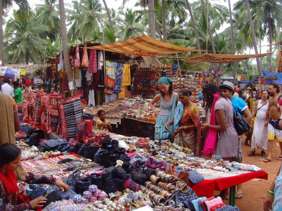 Anjuna Flea Market in Goa - Best Season