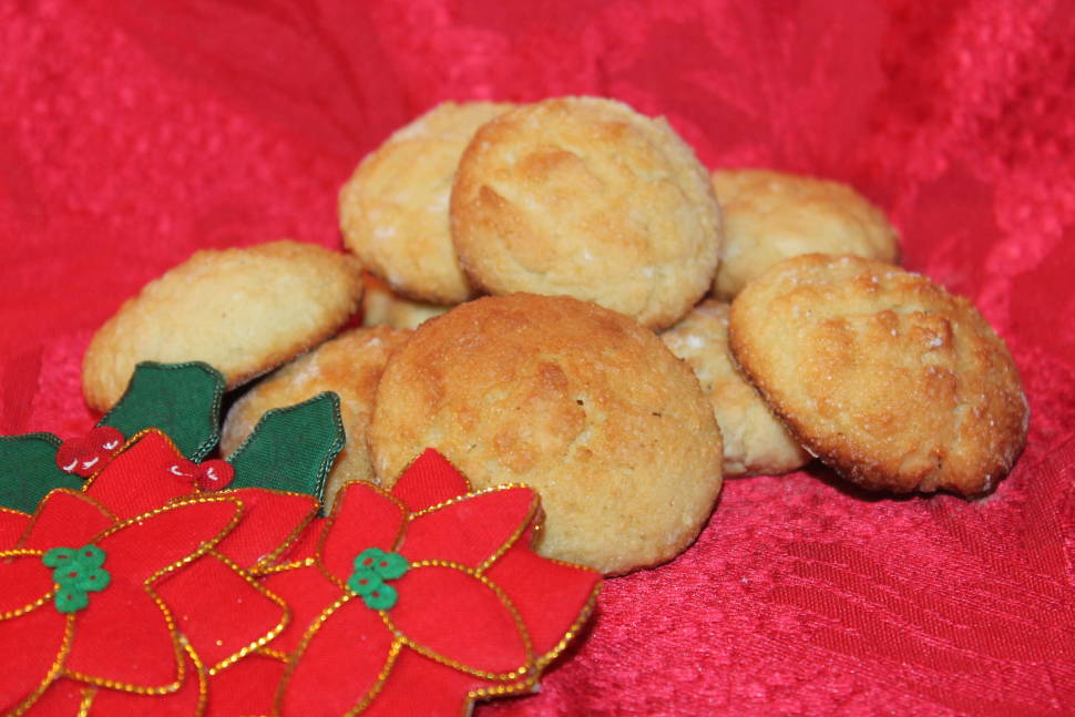 Bolinhas de Coco or Coconut Cookies
