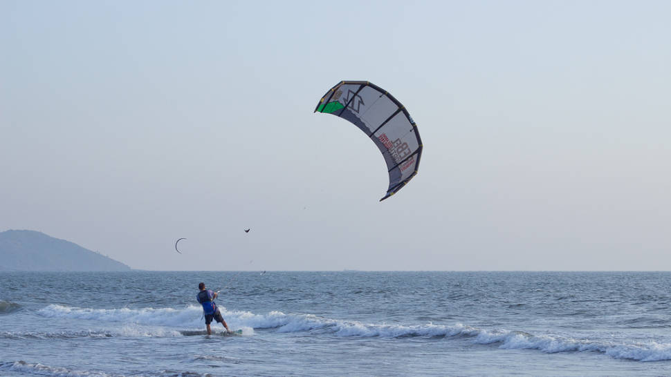Kitesurfing, Morjim Beach