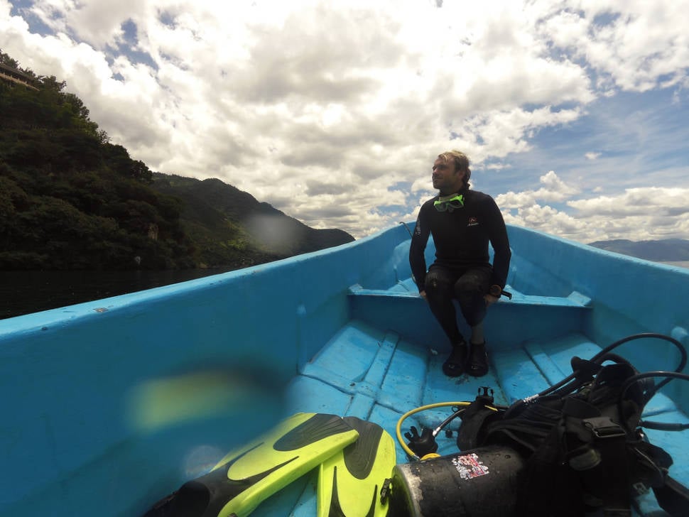 Heading to the diving spot on the Lake Atitlán