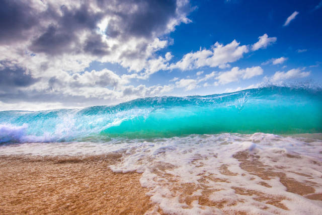 Beach Season in Hawaii - Best Season