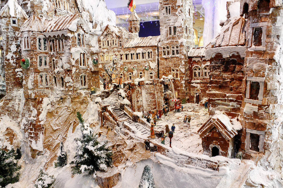 Ginger Bread Village in Hawaii - Best Season