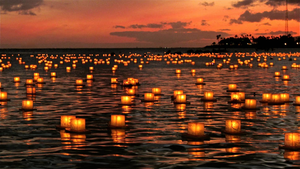 Lantern Floating Hawaii in Hawaii - Best Time