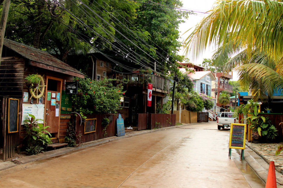 Bay Islands' Rainy Season in Honduras - Best Time