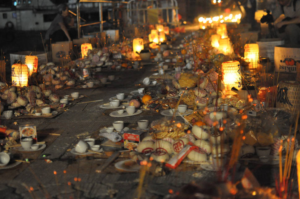Buns and lanterns