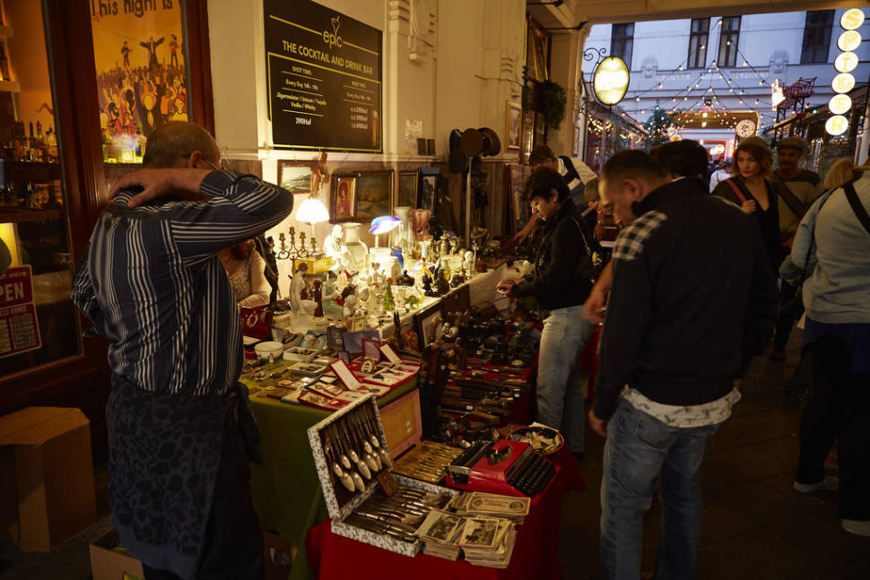 Best time to see Flea Markets in Hungary